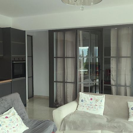 Villa View Διαμερισμα Loukissia Esterno foto