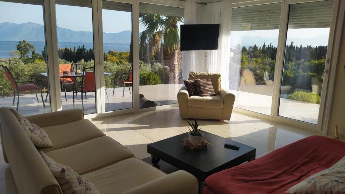 Villa View Διαμερισμα Loukissia Esterno foto
